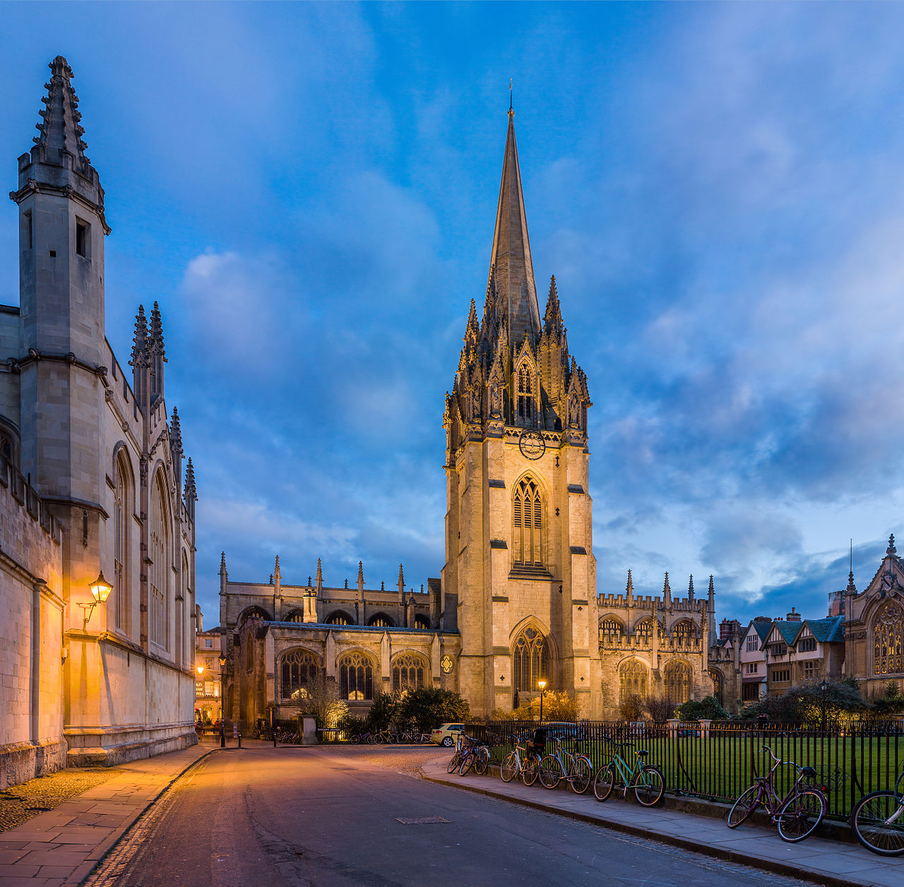 Radcliffe Square in Oxford with St Mary's Church